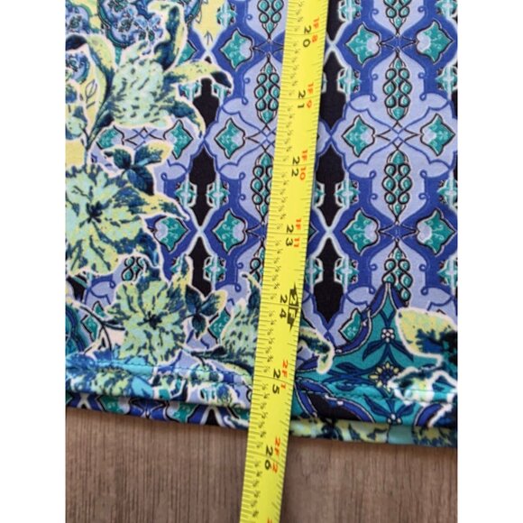 Susan Graver Womens 1XL Blue Floral & Geometric Top Liquid Knit - Picture 5 of 6